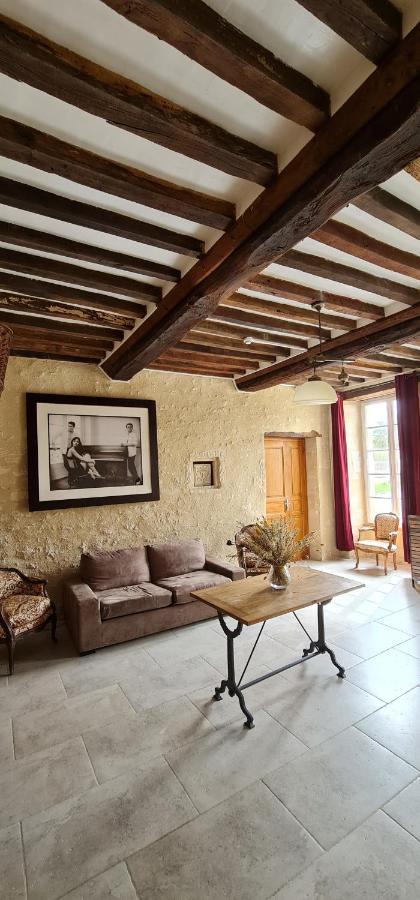 Отель Le Manoir Des Marronniers Sully  Экстерьер фото